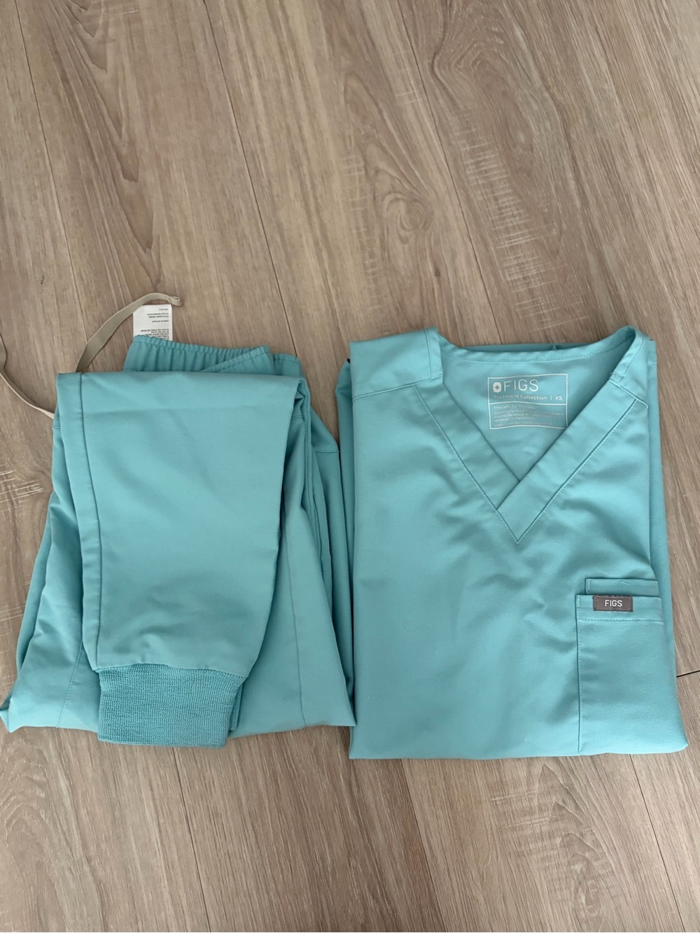 Figs Scrub Set in Aqua Blue - Leon Top & Tansen Jogger Pants